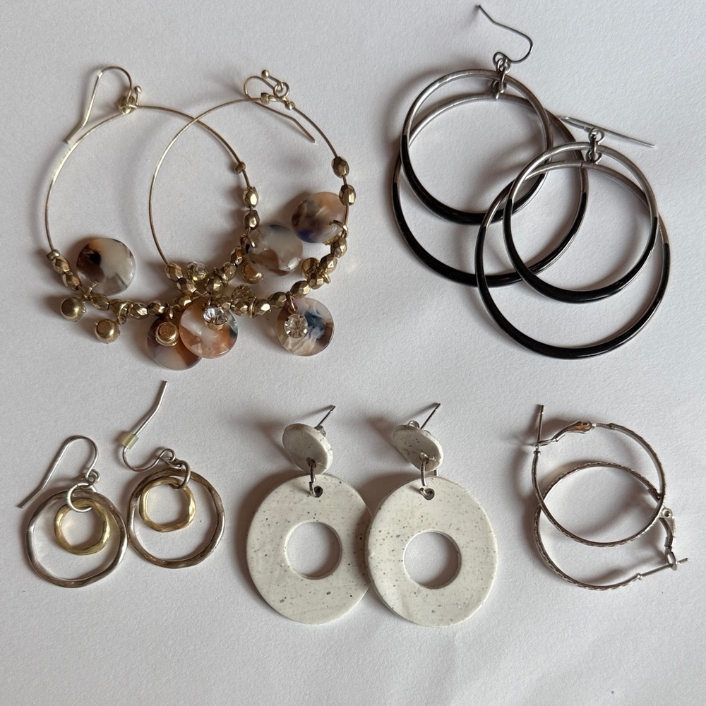 Assorted Women’s Hoop and Dangle Earrings - Neutral and Silver lot bundle 5